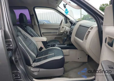 2012 Ford Escape Xls z USA, uszkodzony, nr VIN 1FMCU0C74CKB60736